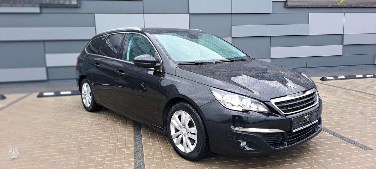 Peugeot 308 2014 — салон