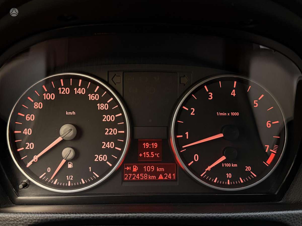 BMW 325 2005 — photo 28