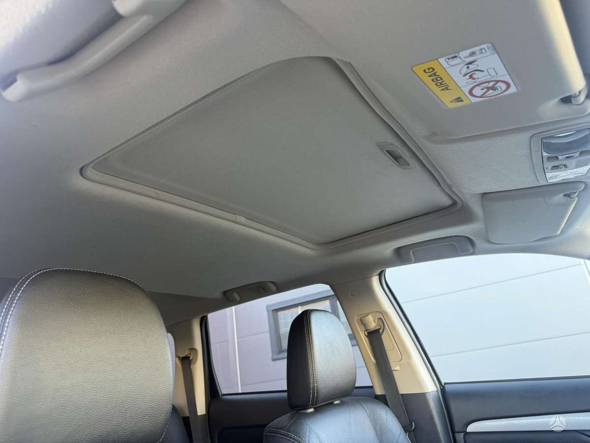 Mitsubishi Outlander 2013 — photo 12