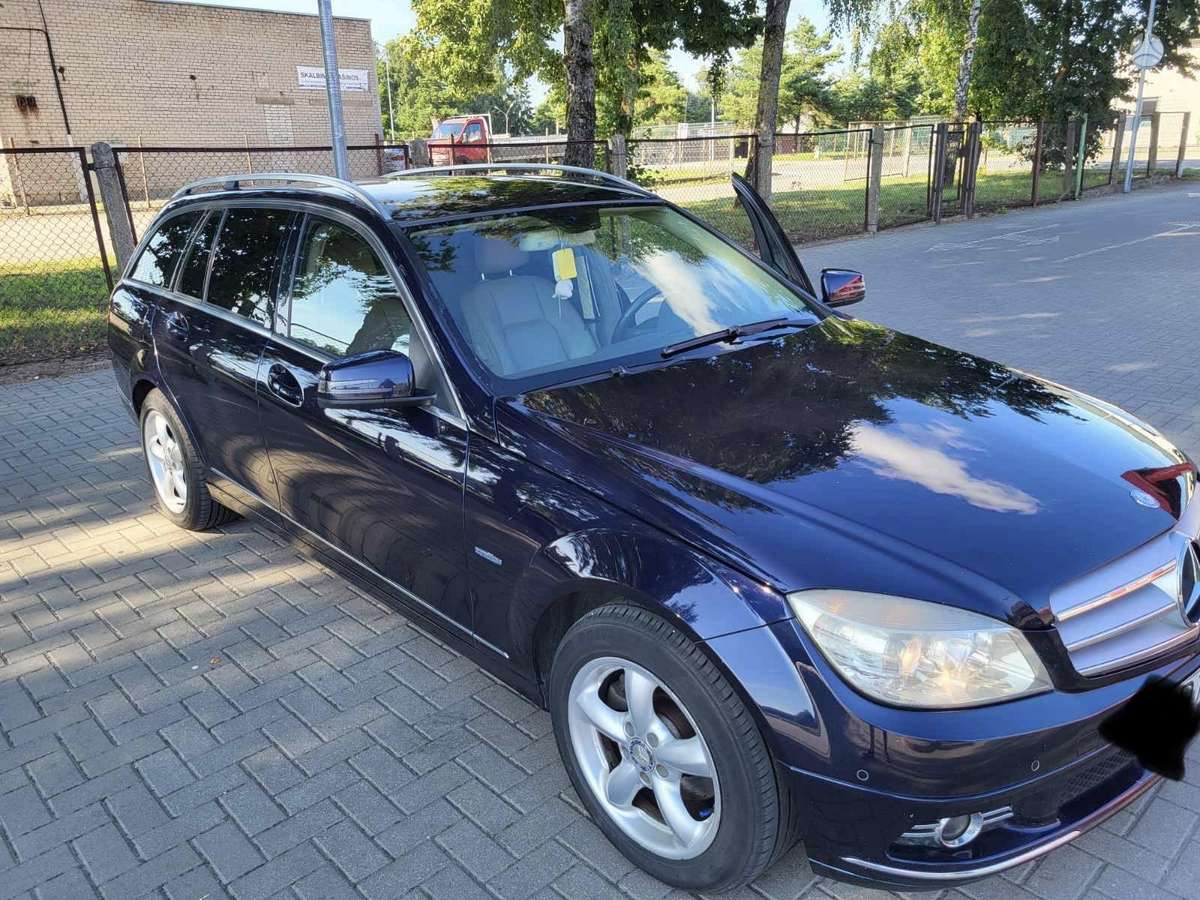 Mercedes-Benz C220 2009 — engine 2143 cm³, 170 HP (125kW)