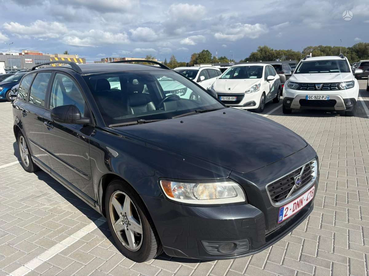 Volvo V50 2009 — photo 6
