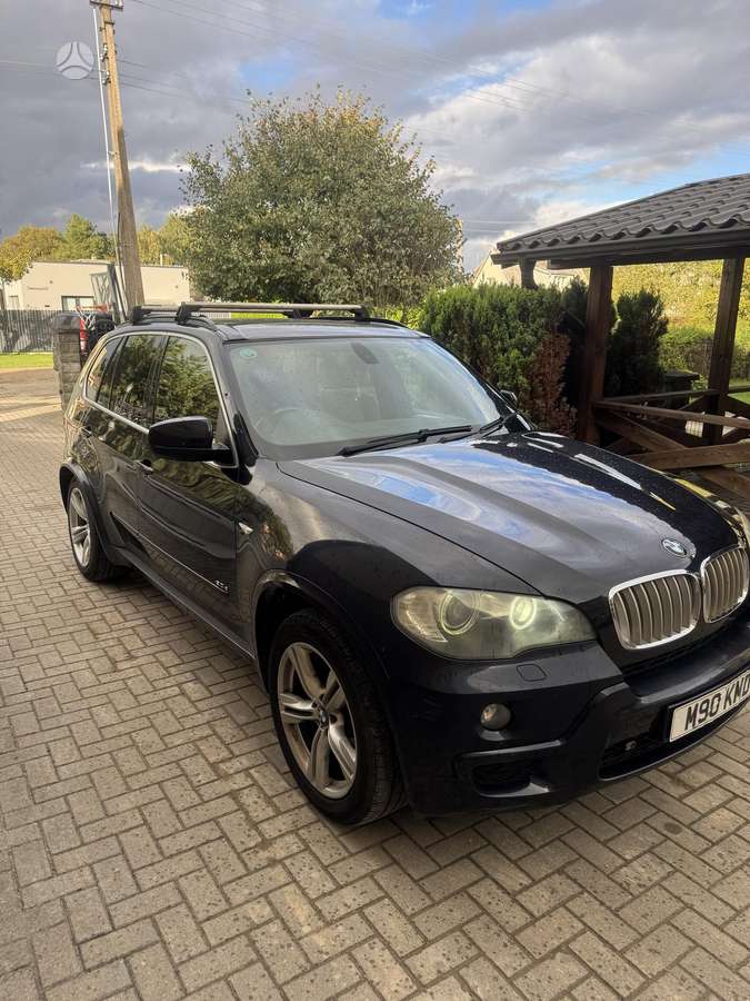 BMW X5 2009 — вигляд ззаду