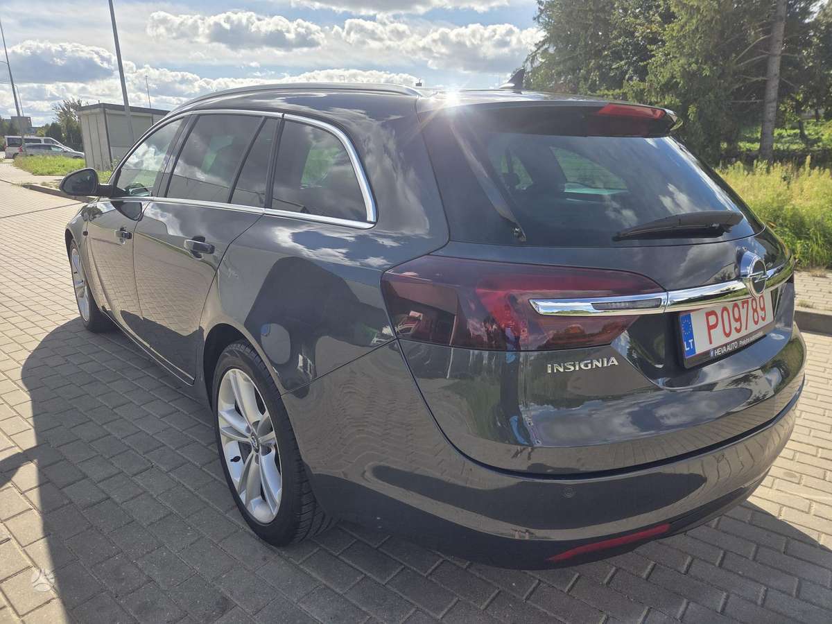 Opel Insignia 2014 — photo 11