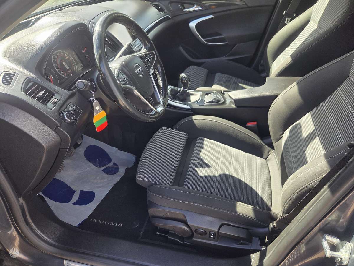 Opel Insignia 2014 — photo 13