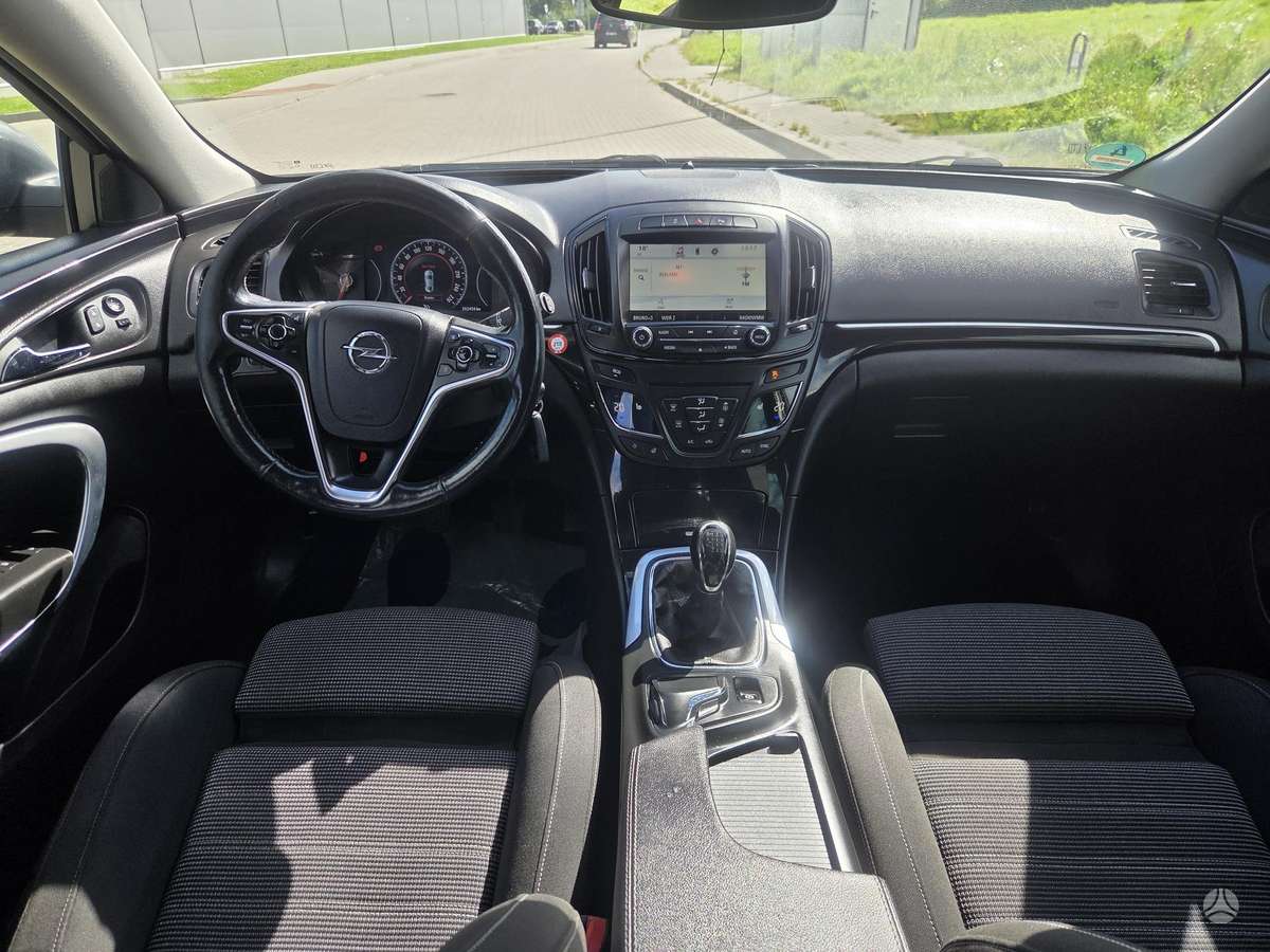 Opel Insignia 2014 — photo 14