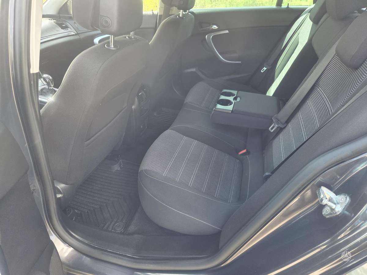 Opel Insignia 2014 — photo 17