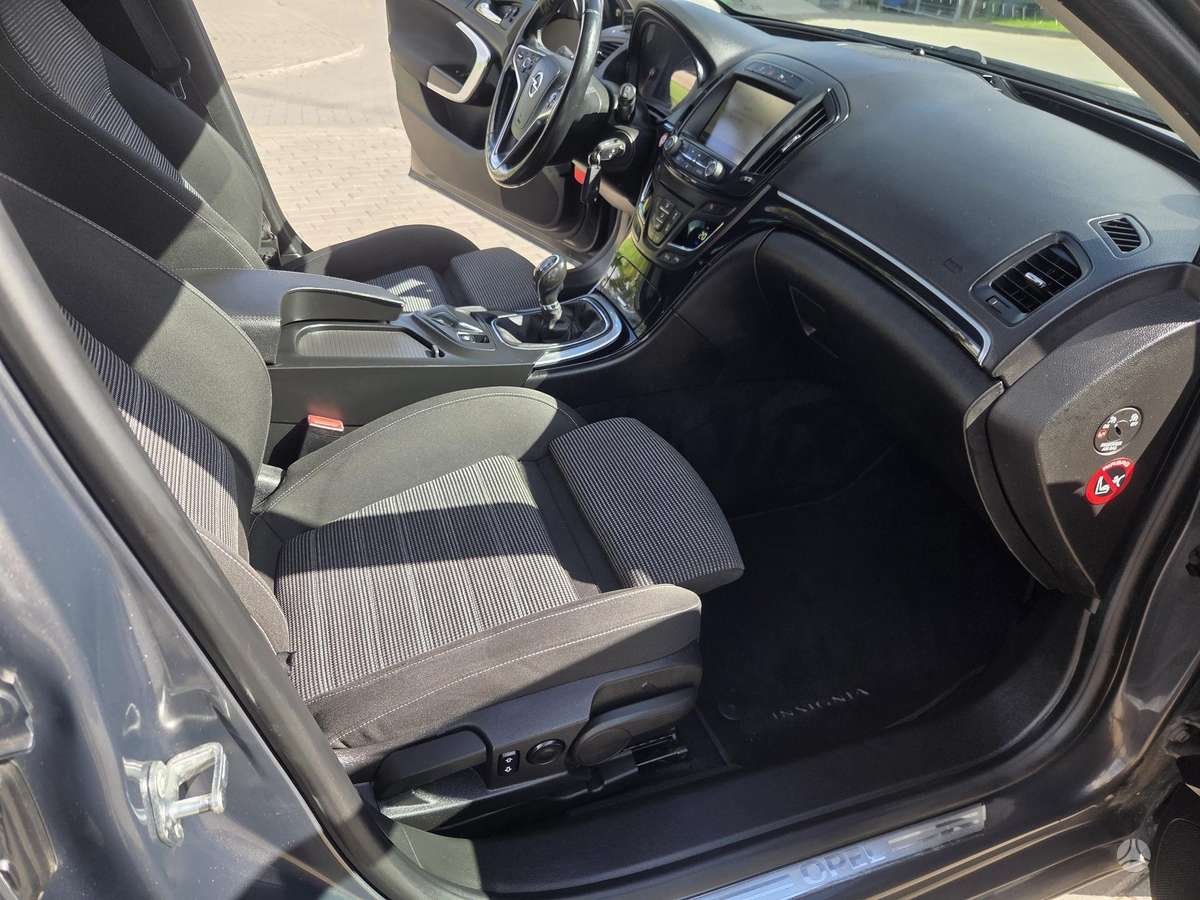 Opel Insignia 2014 — photo 19