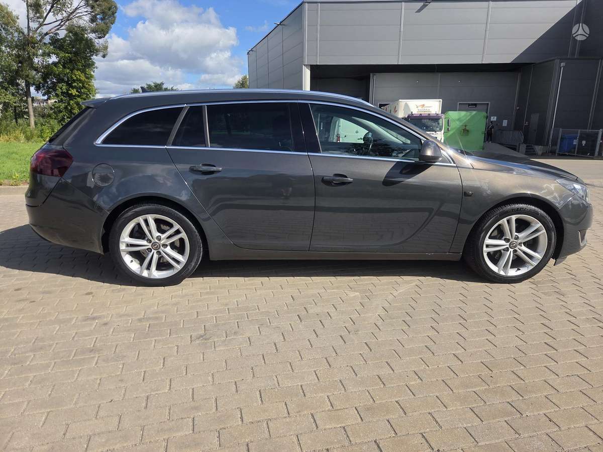 Opel Insignia 2014 — photo 9