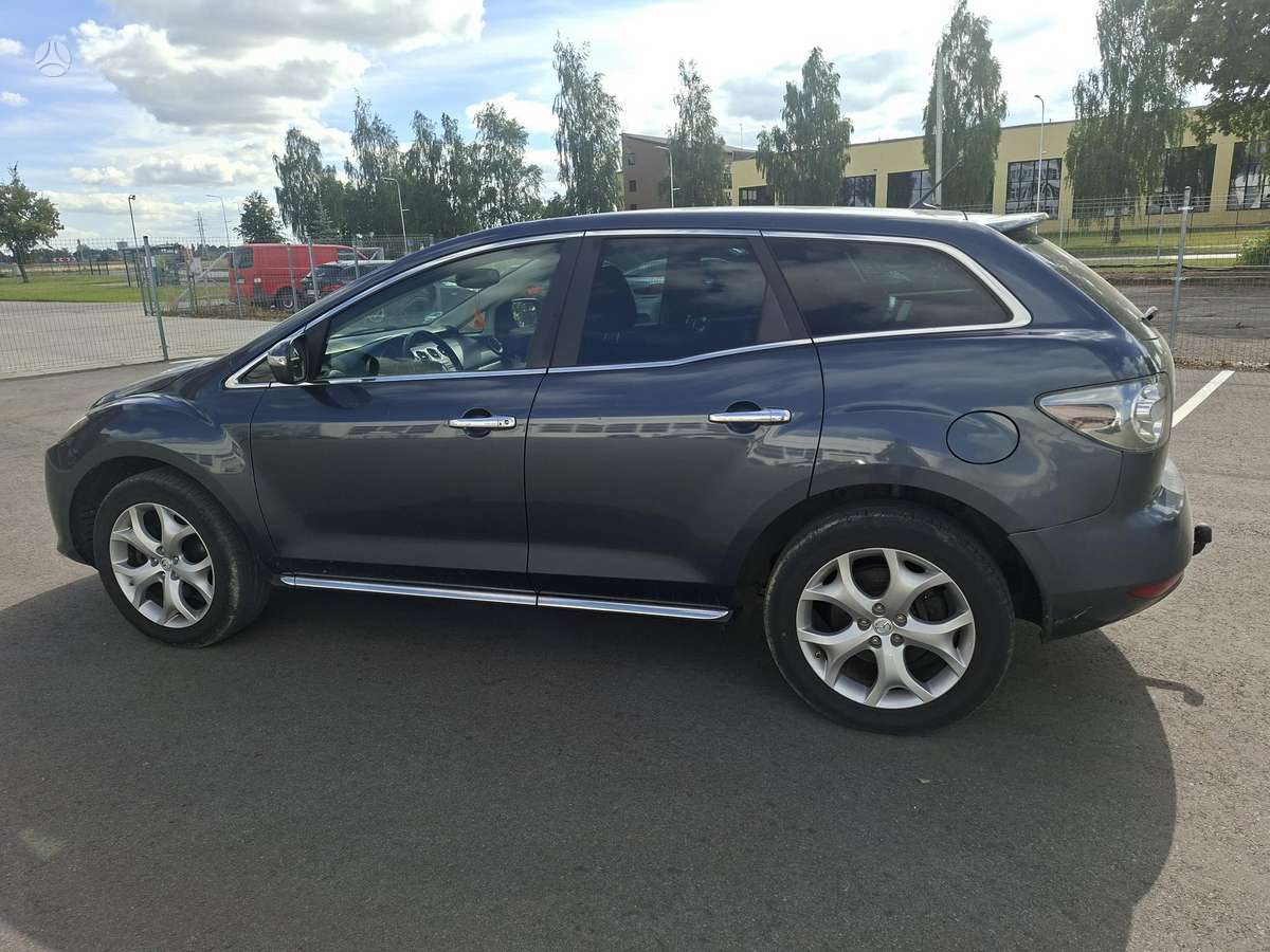 Mazda CX-7 2013 — interior