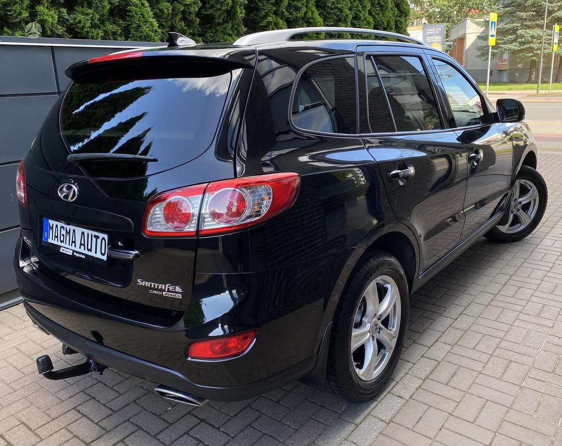 Hyundai Santa 2011 — photo 16