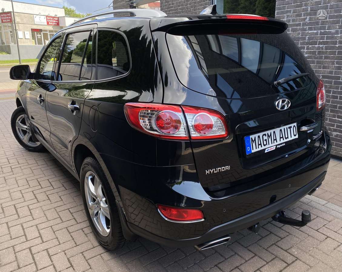 Hyundai Santa 2011 — photo 17