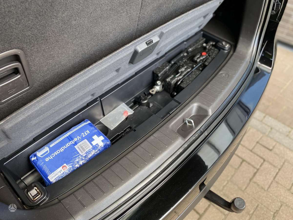 Hyundai Santa 2011 — photo 22