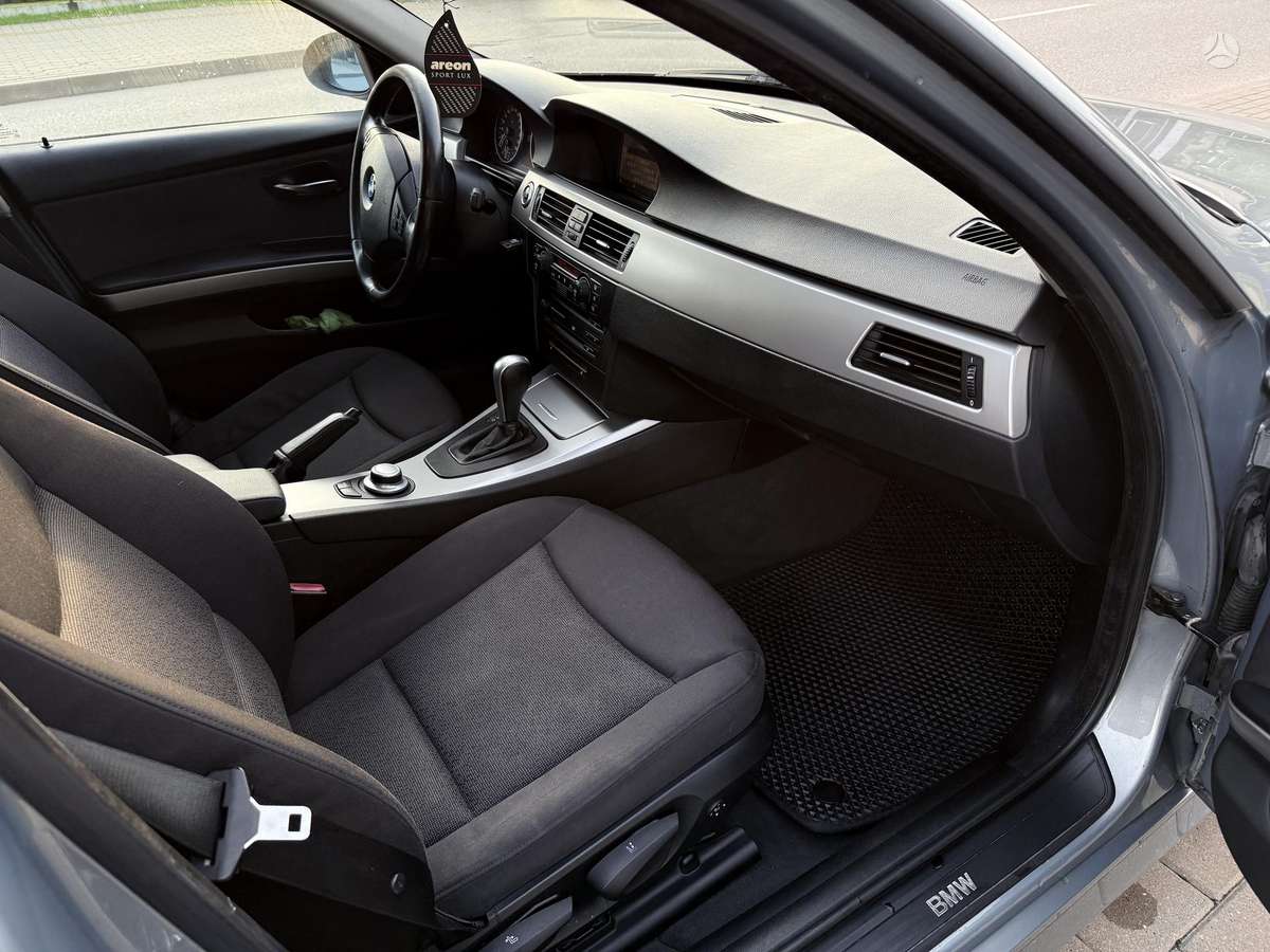 BMW 320 2006 — photo 17