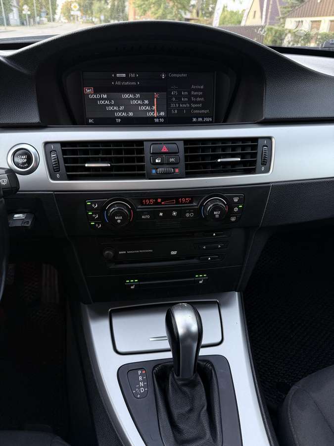 BMW 320 2006 — photo 19