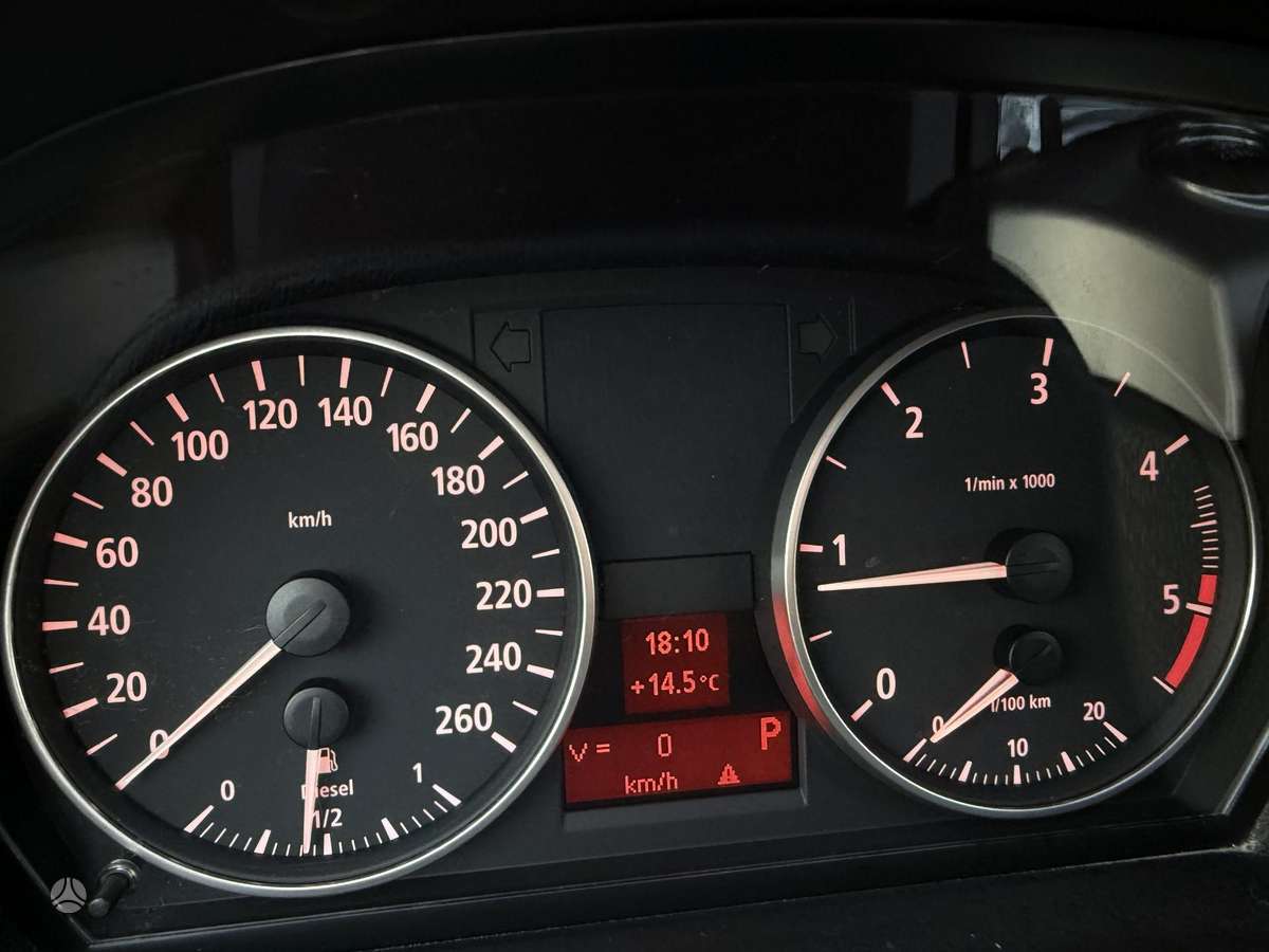 BMW 320 2006 — photo 21