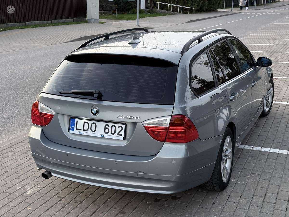 BMW 320 2006 — photo 7