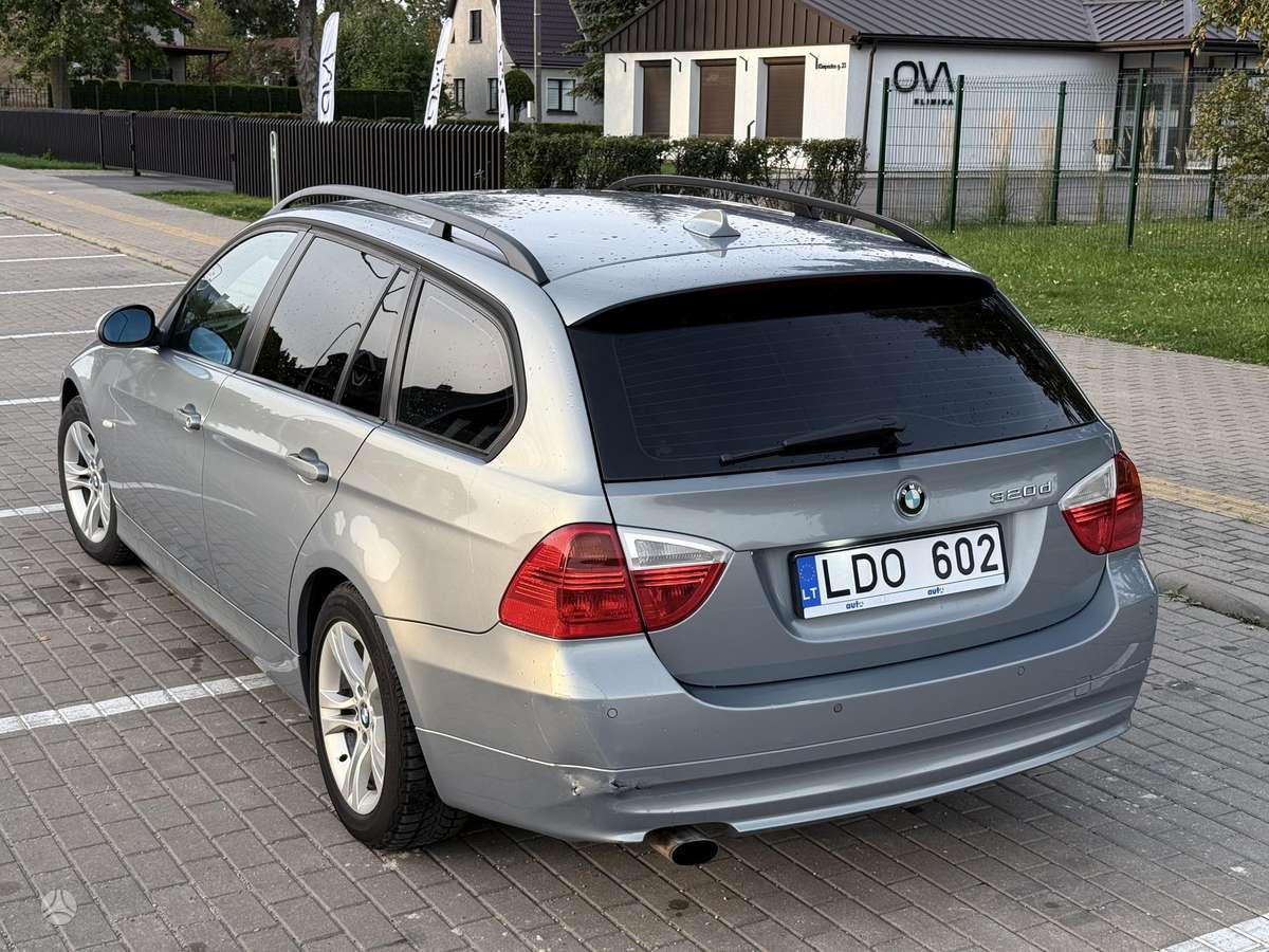 BMW 320 2006 — photo 8