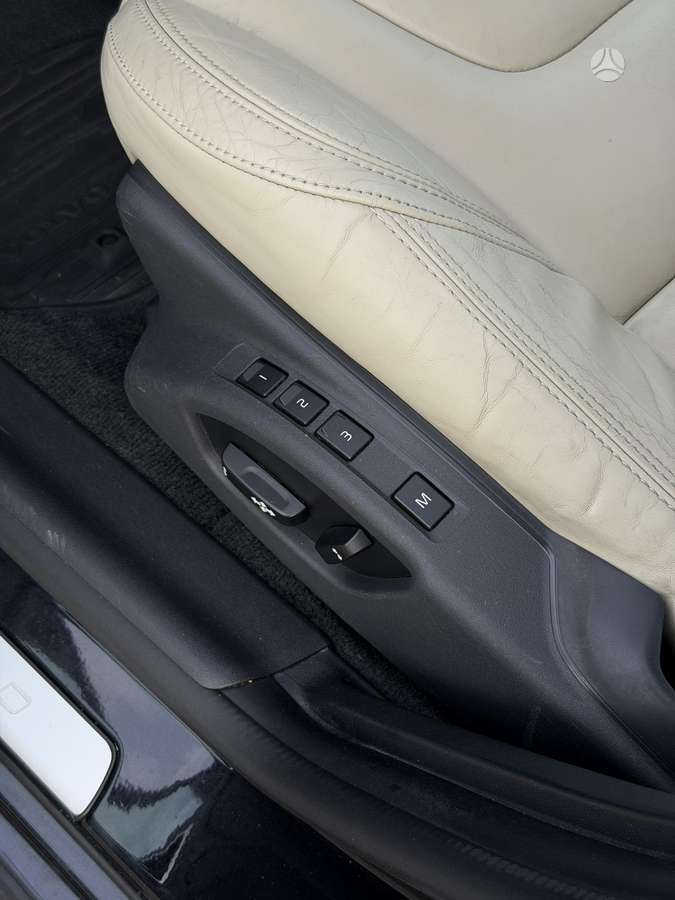 Volvo V60 2014 — photo 30