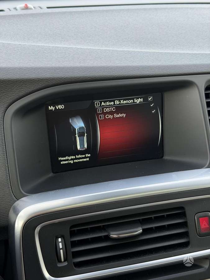 Volvo V60 2014 — photo 33