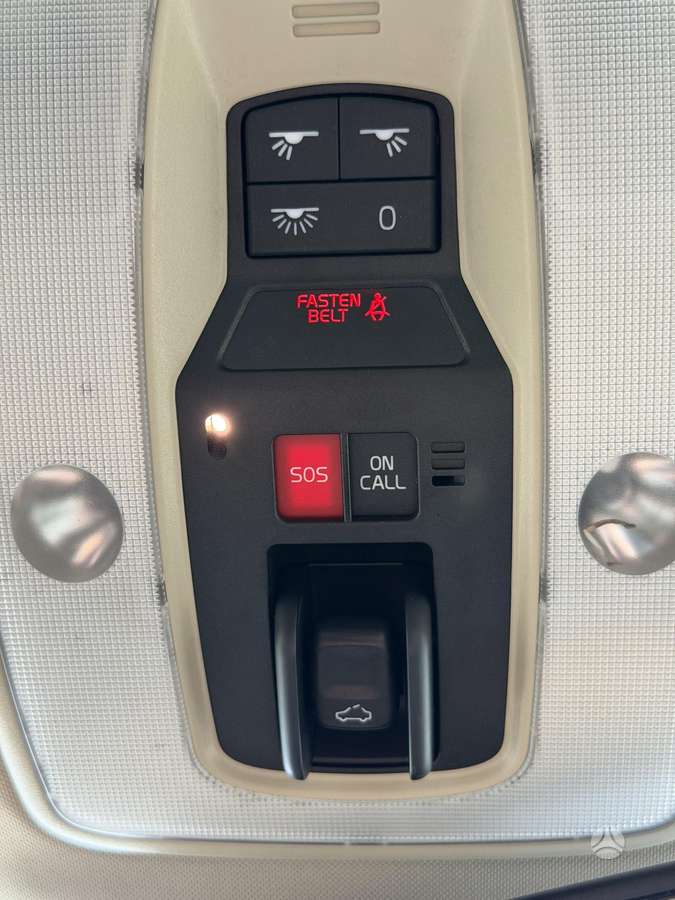 Volvo V60 2014 — photo 39