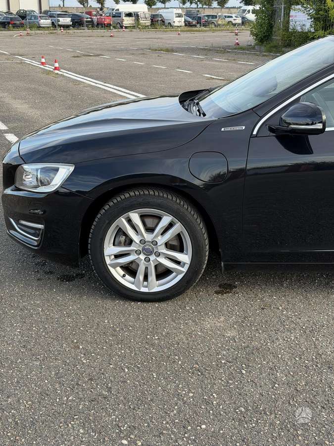 Volvo V60 2014 — photo 7