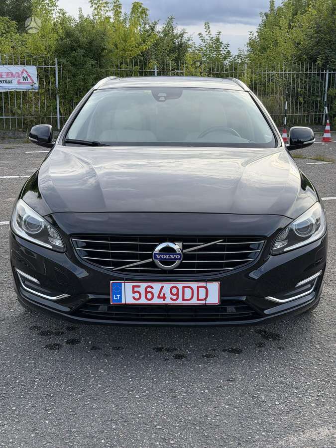 Volvo V60 2014 — photo 9
