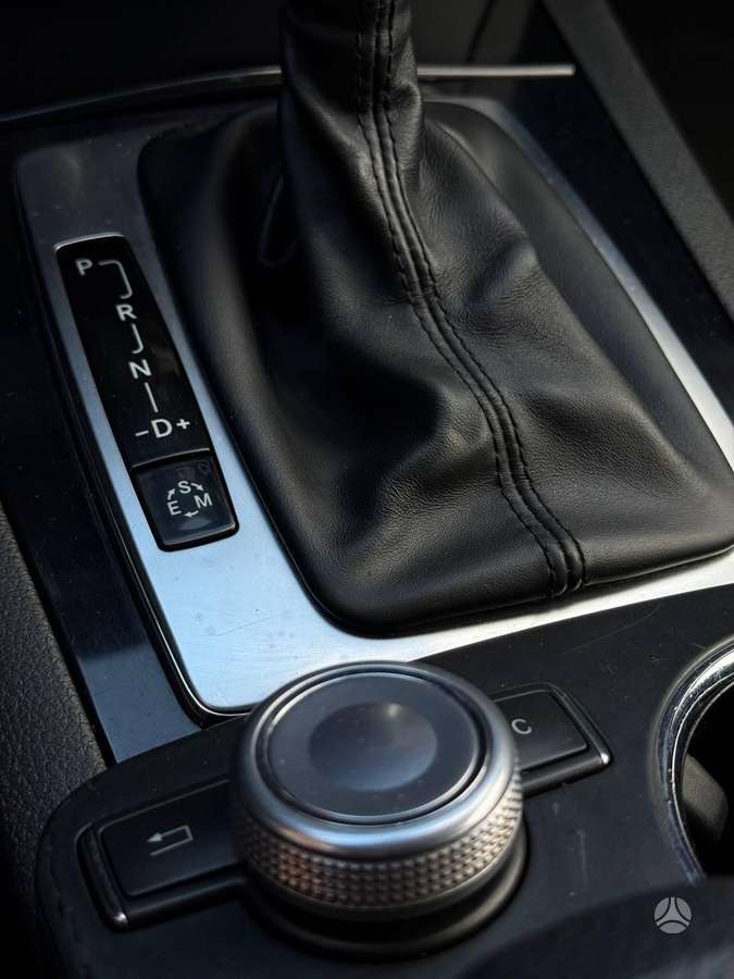 Mercedes-Benz GLK220 2011 — фото 17