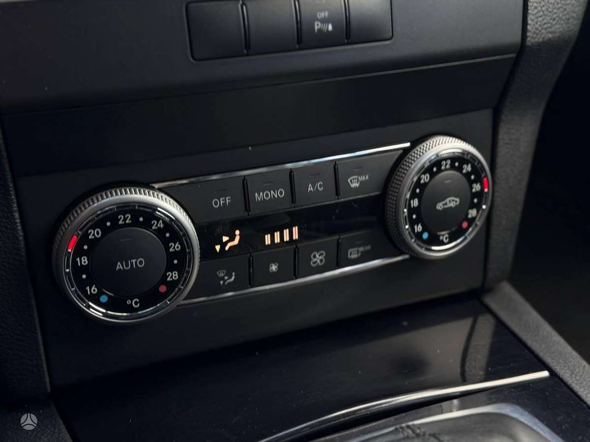 Mercedes-Benz GLK220 2011 — фото 20