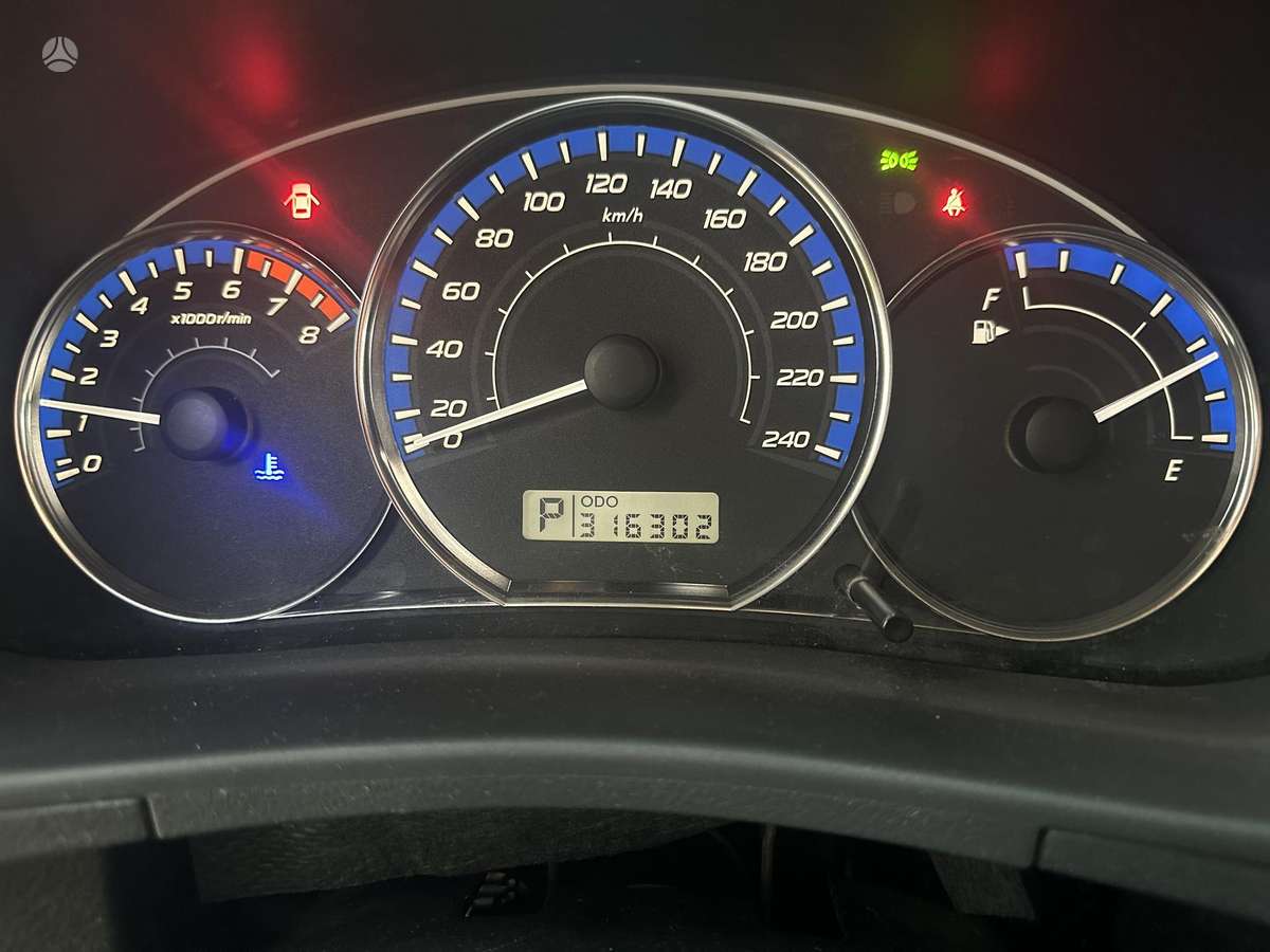 Subaru Forester 2010 — photo 10