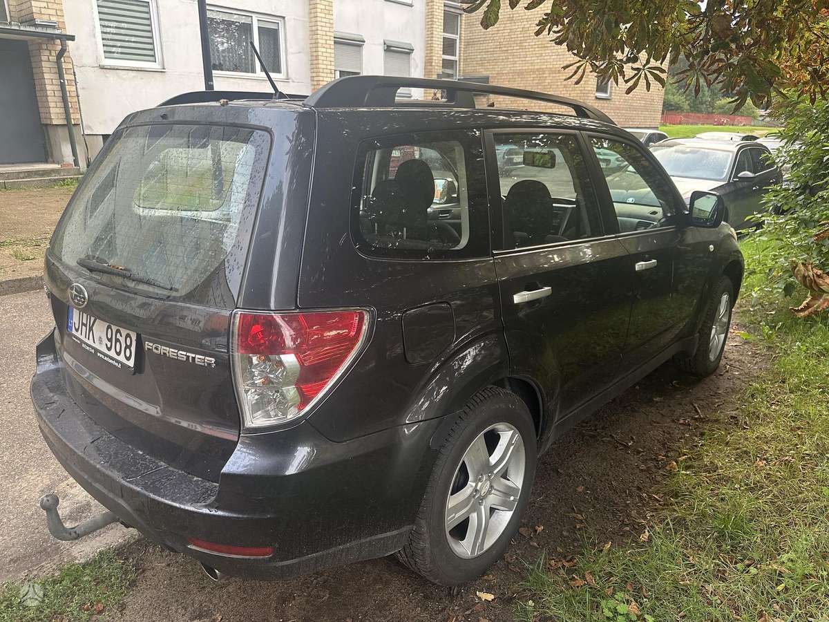 Subaru Forester 2010 — photo 5