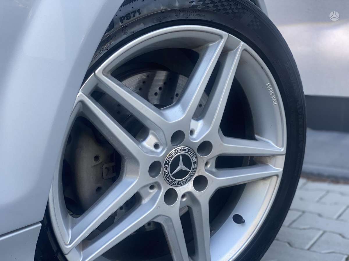 Mercedes-Benz C320 2009 — photo 7