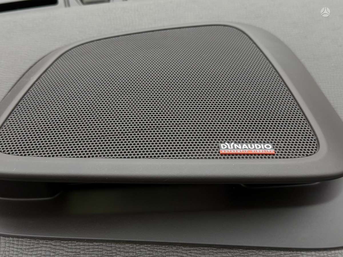 Volvo XC60 2011 — photo 21
