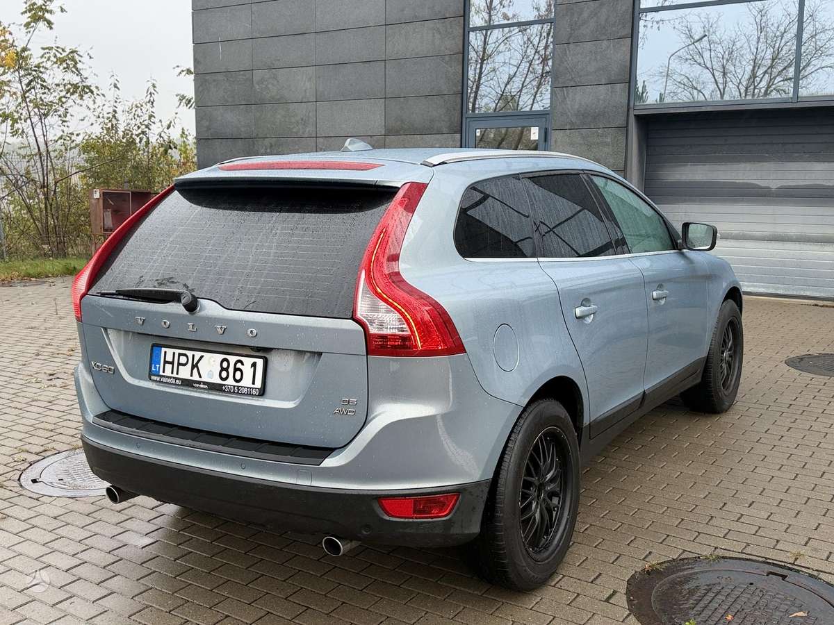 Volvo XC60 2011 — photo 7