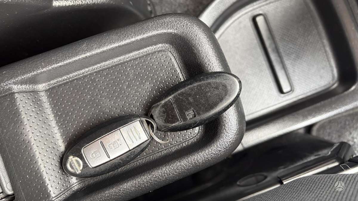 Nissan NV200 2015 — photo 24