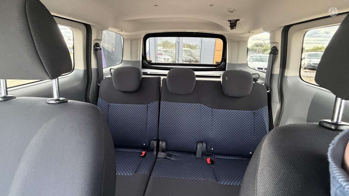 Nissan NV200 2015 — photo 35