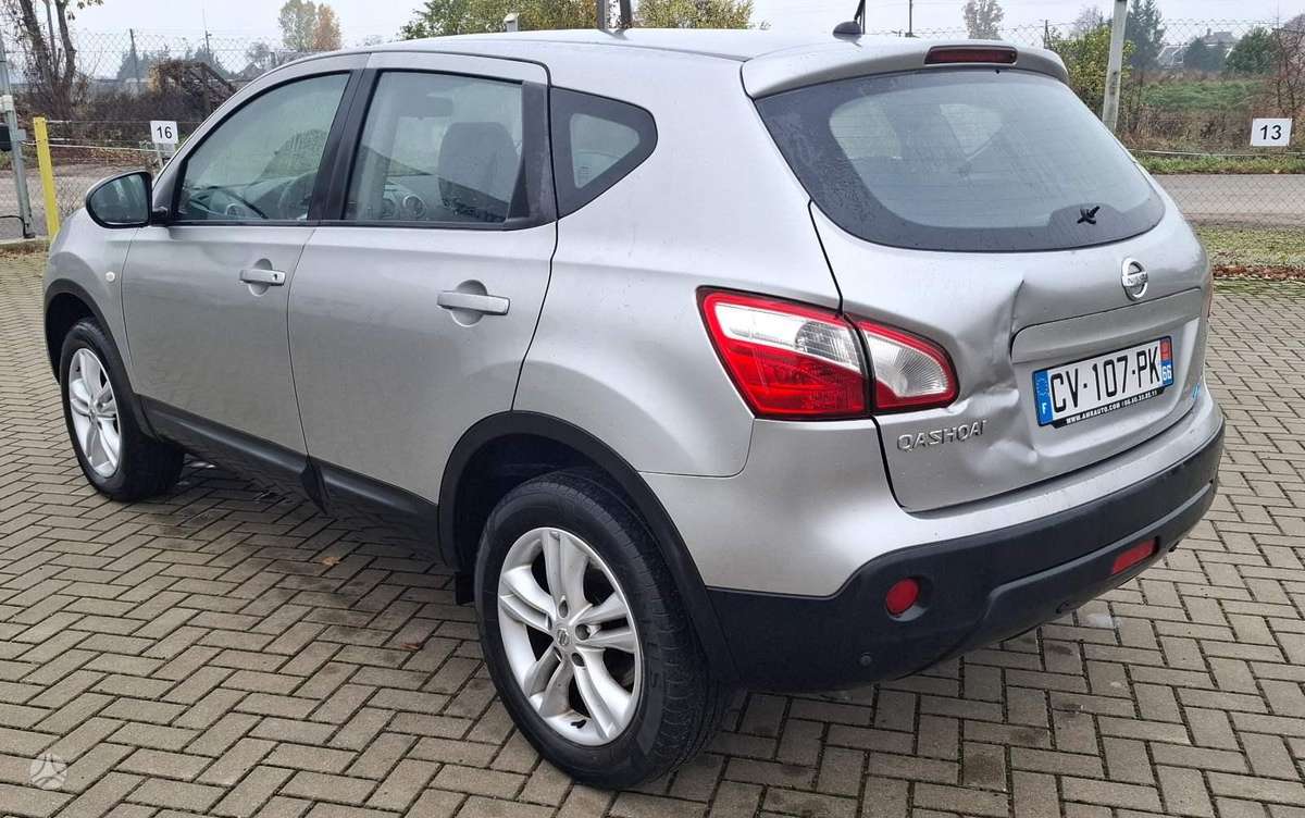 Nissan Qashqai 2010 — двигун 1461 cm³, 109 HP (80kW)