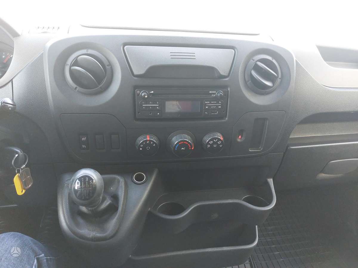 Renault Master 2015 — фото 10