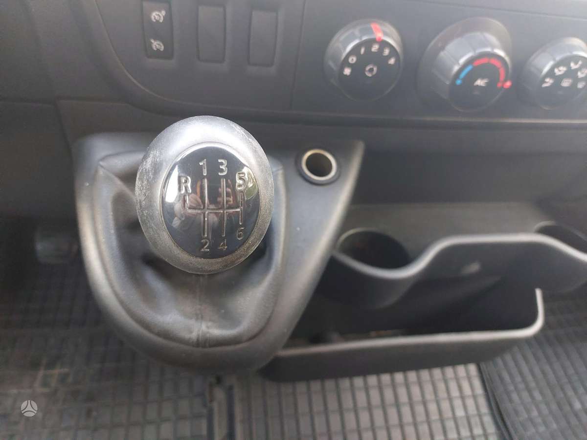 Renault Master 2015 — фото 11