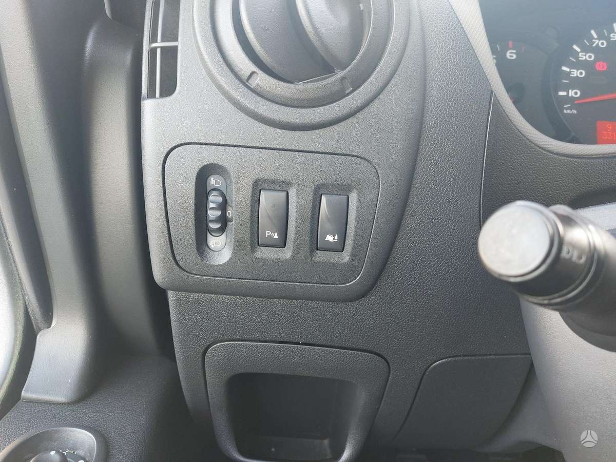 Renault Master 2015 — фото 13