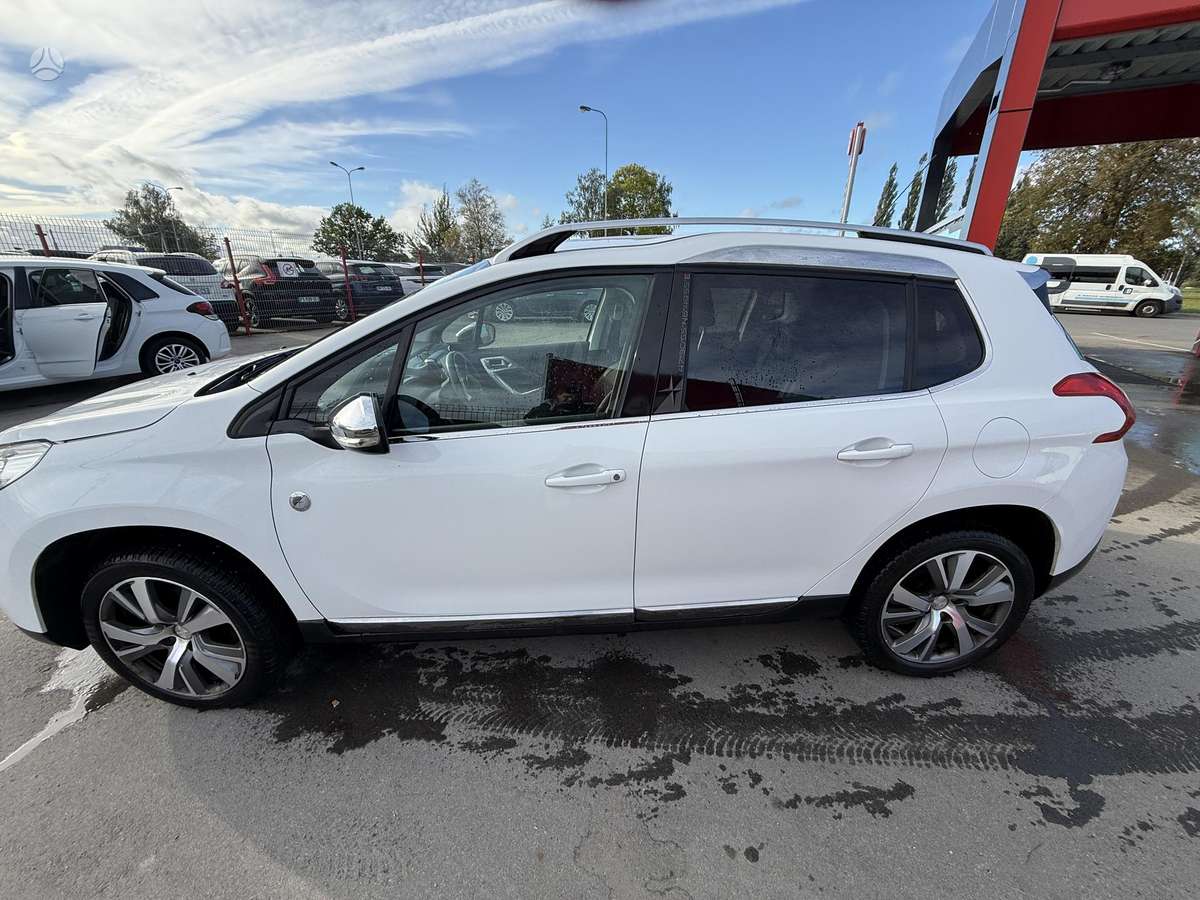 Peugeot 2008 2015 — photo 6