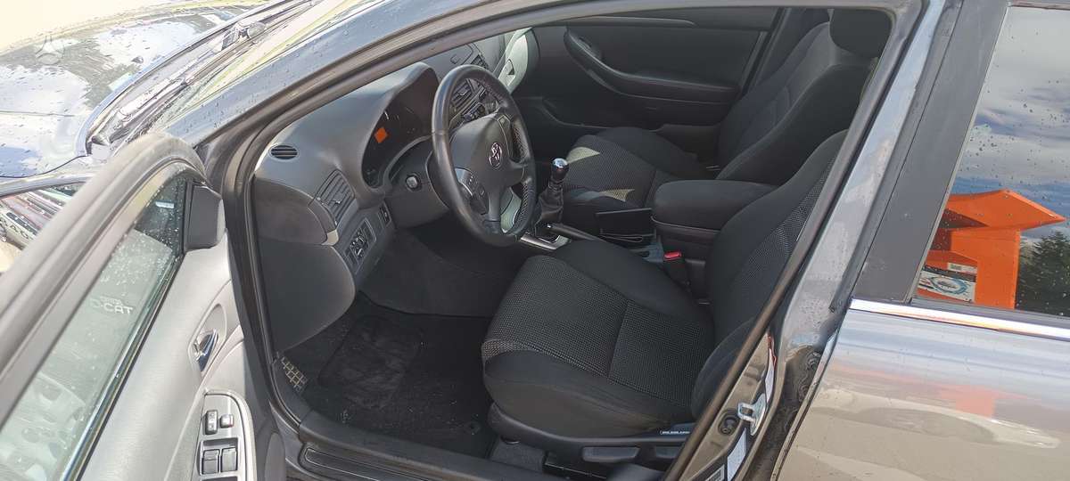 Toyota Avensis 2007 — photo 10
