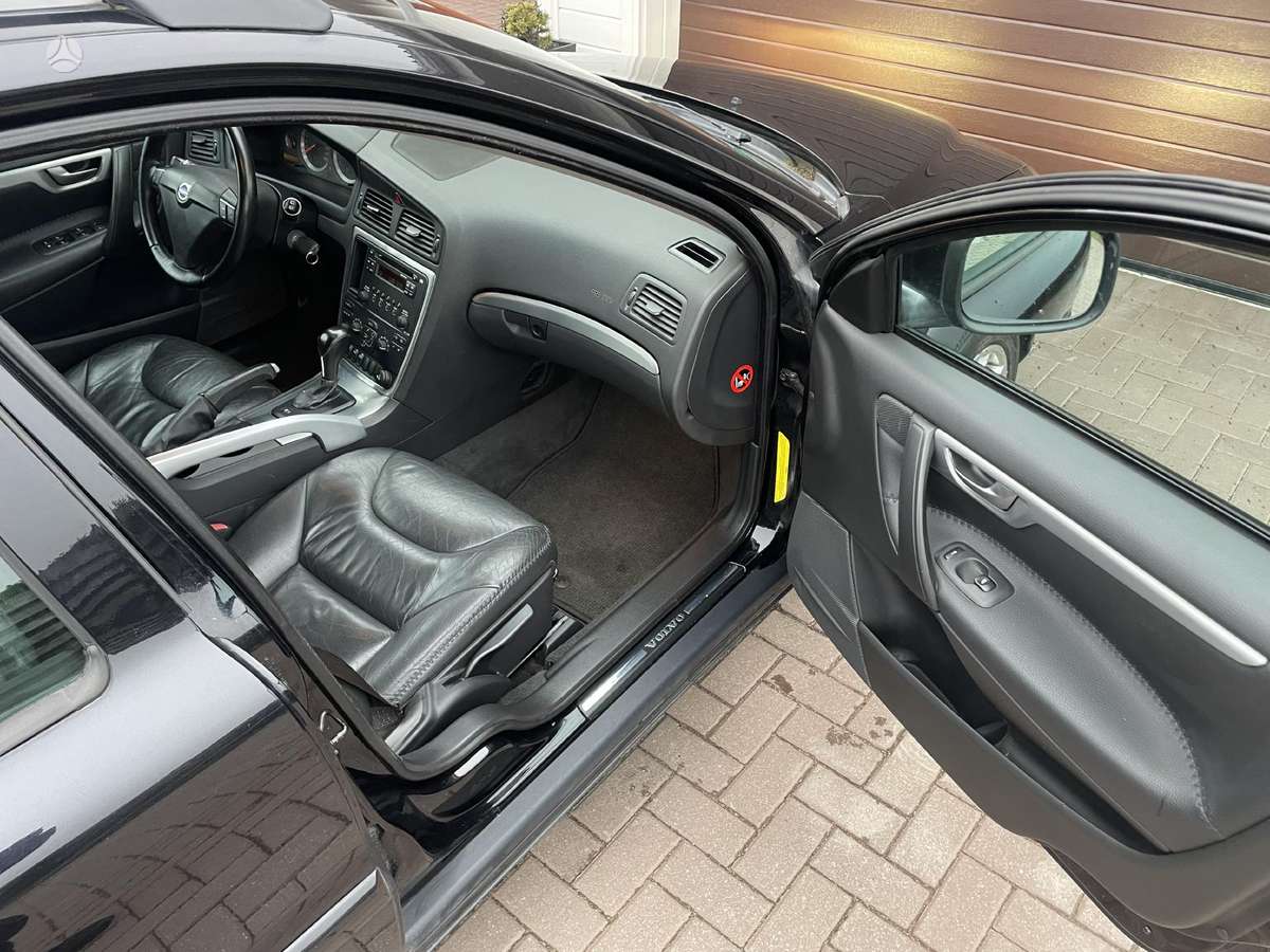 Volvo XC70 2007 — photo 10