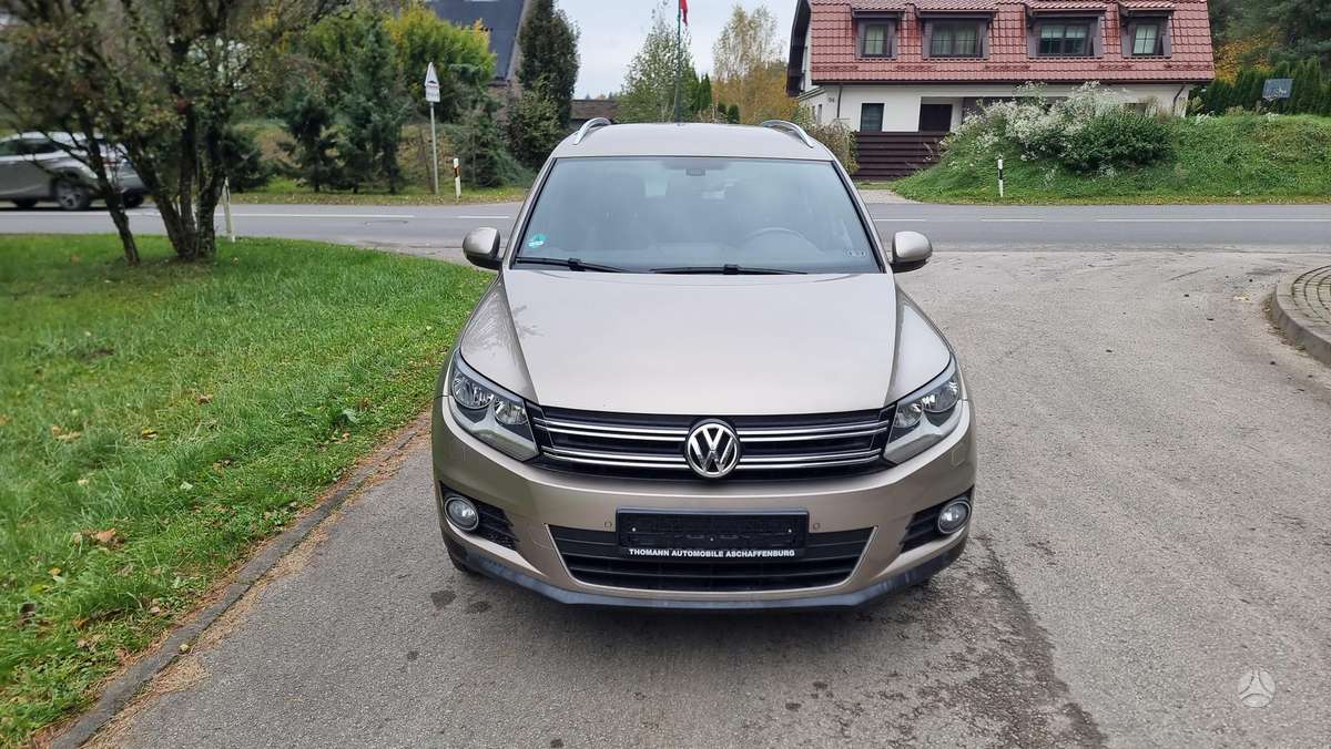 Volkswagen Tiguan 2013 — салон