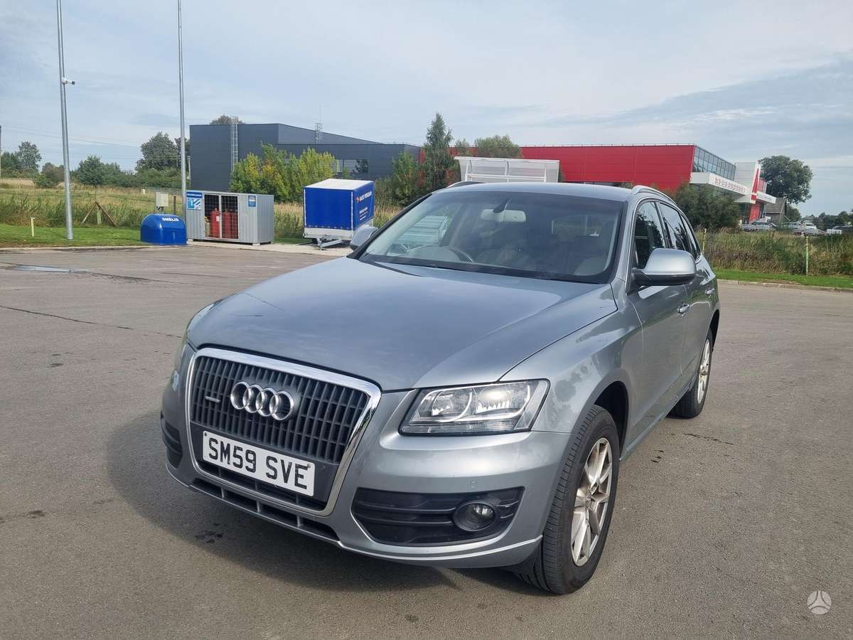 Audi Q5 2009 — вигляд ззаду