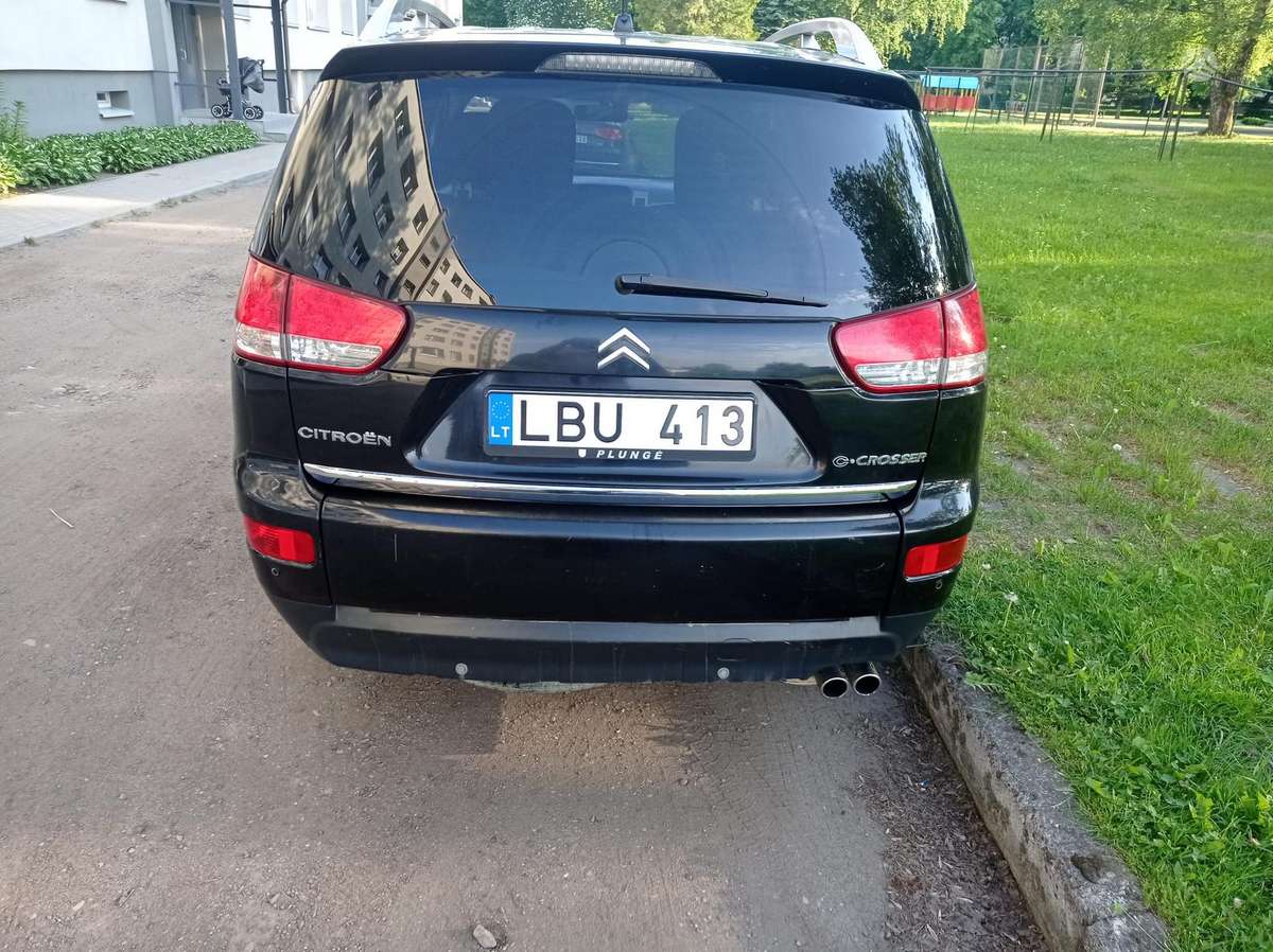 Citroen C-Crosser 2010 — двигун 2179 cm³, 156 HP (115kW)