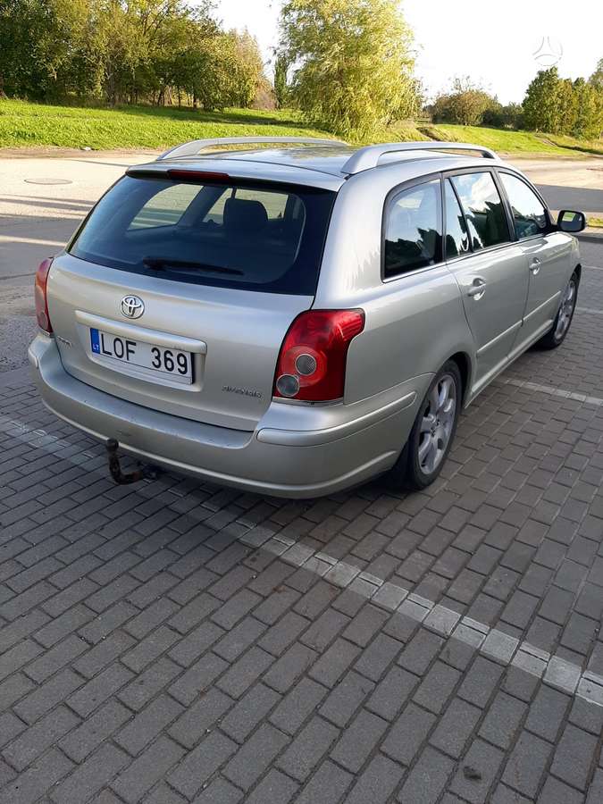 Toyota Avensis 2006 — engine 1794 cm³, 129 HP (95kW)