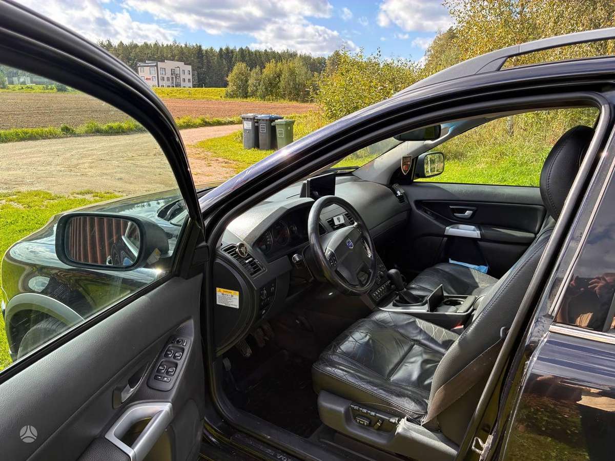 Volvo XC90 2004 — photo 7