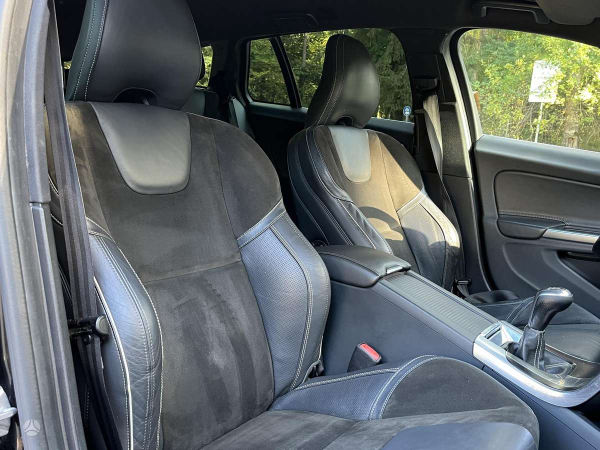 Volvo V60 2014 — photo 12