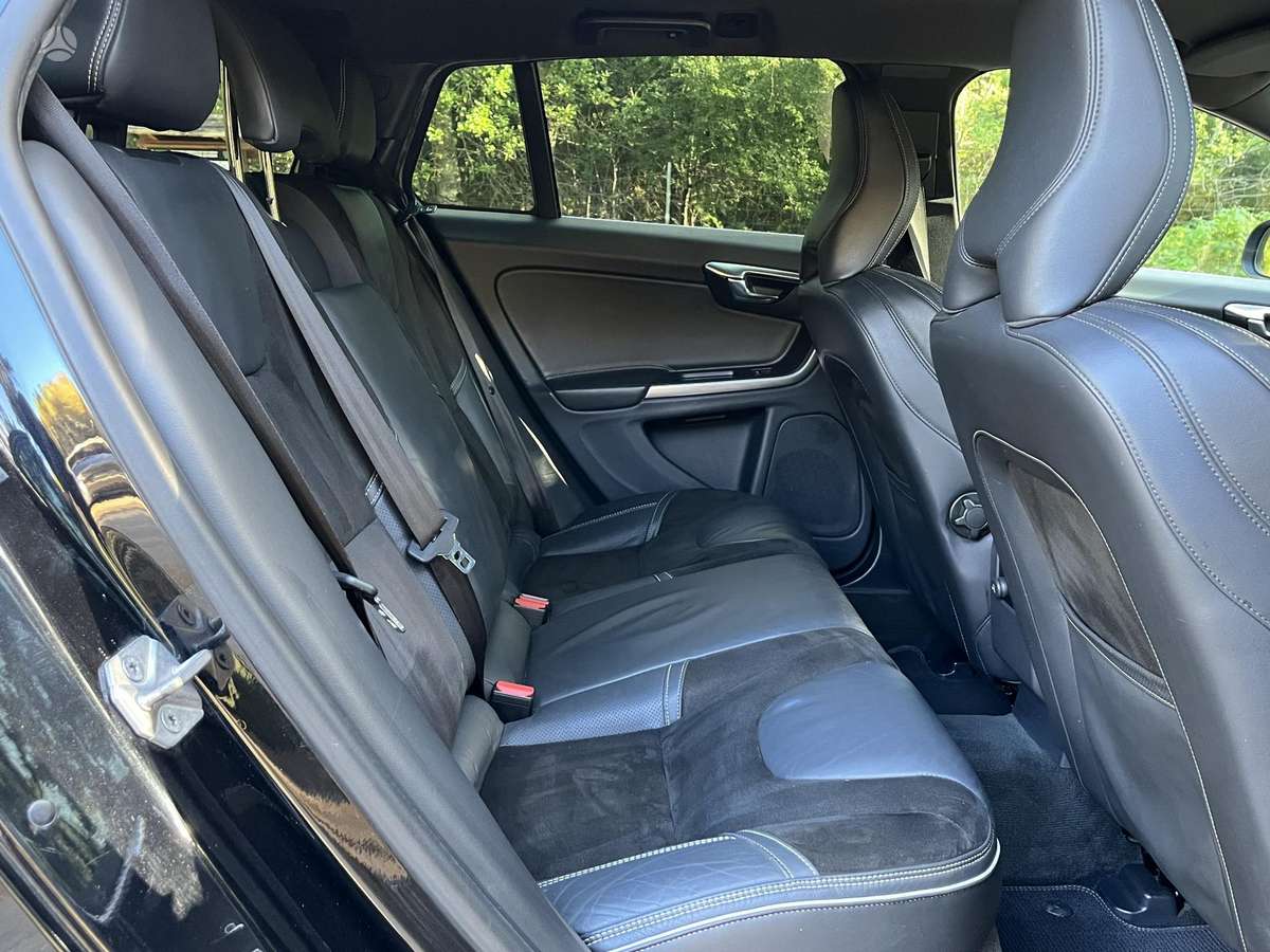 Volvo V60 2014 — photo 15