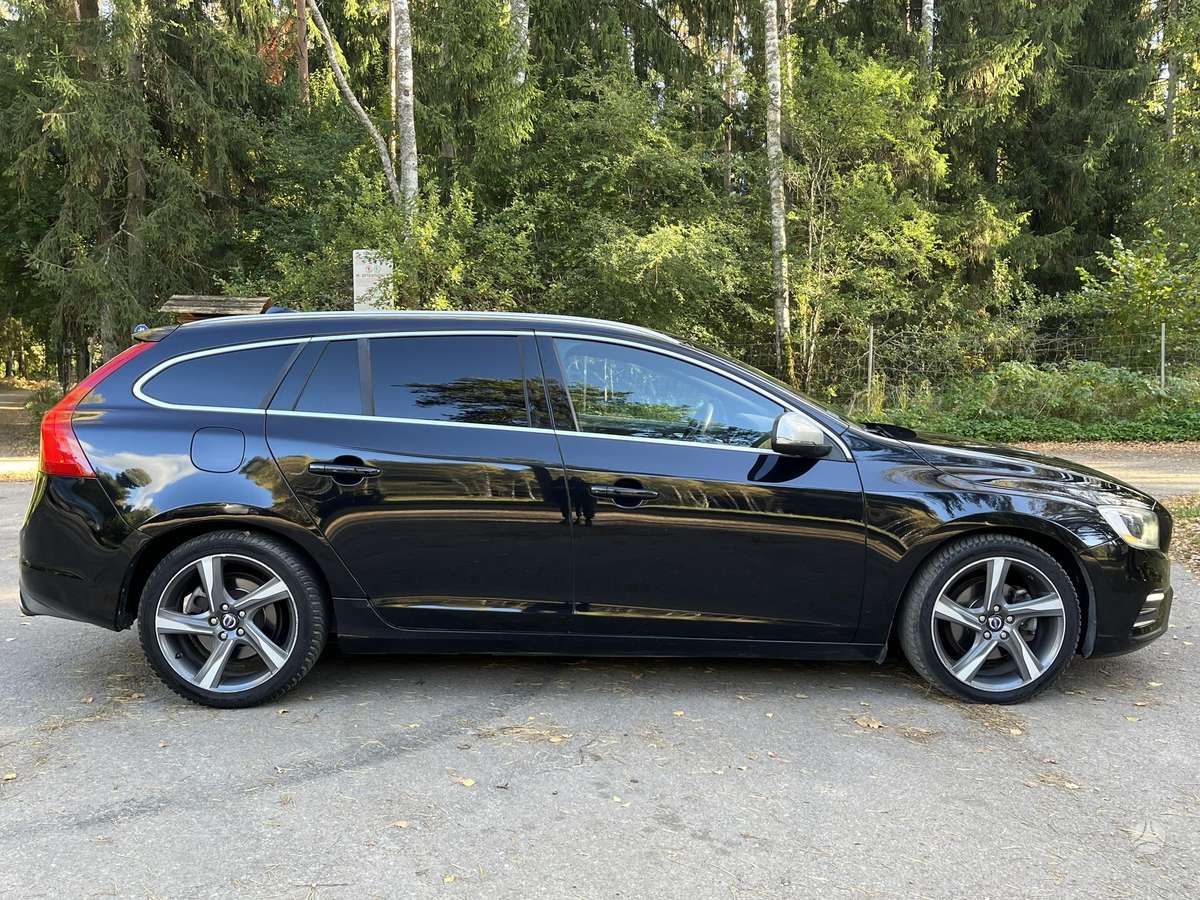 Volvo V60 2014 — photo 7